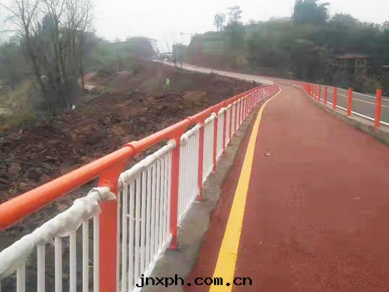 泸州到(dào)通(tòng)灘騎行護欄