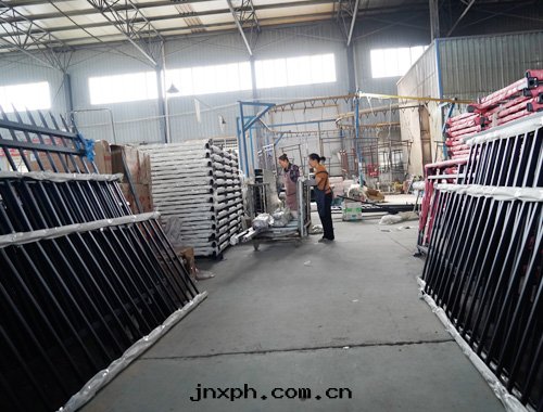 包(bāo)装車間(jiān)