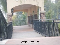 香(xiāng)山美樹(shù)