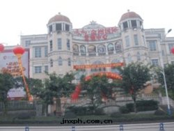 金(jīn)州國(guó)際陽台(tái)欄杆