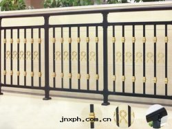 陽台(tái)欄杆