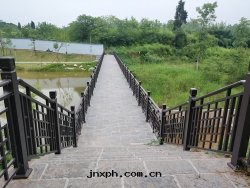 麗雅桃源谷(gǔ)鋁(lǚ)合金(jīn)欄杆