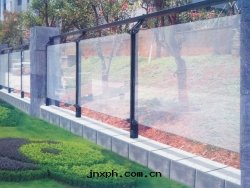 陽台(tái)玻璃欄杆