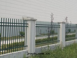 隔離标(biāo)準栅欄