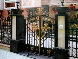 高檔铁(tiě)藝大(dà)門(mén)