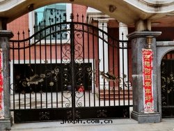 歐式铁(tiě)藝大(dà)門(mén)