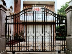 側滑開(kāi)關(guān)自動(dòng)铁(tiě)藝大(dà)門(mén)