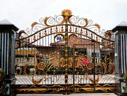 铁(tiě)藝别墅大(dà)門(mén)