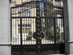 静(jìng)電(diàn)噴塗铁(tiě)藝大(dà)門(mén)