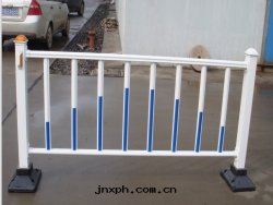 道(dào)路隔離護欄