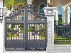 鋁(lǚ)藝大(dà)門(mén)