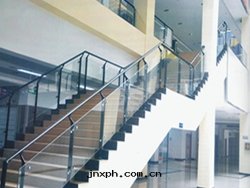 樓梯(tī)扶手(shǒu)