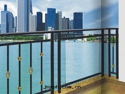 陽台(tái)欄杆