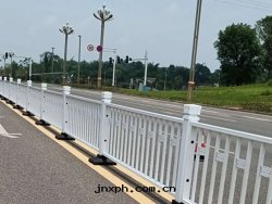 市(shì)政(zhèng)道(dào)路隔離護欄