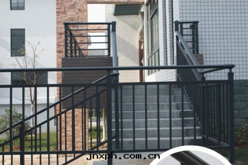 樓梯(tī)铁(tiě)藝扶手(shǒu)