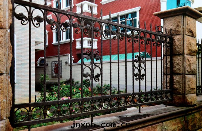 歐式花(huā)紋栅欄