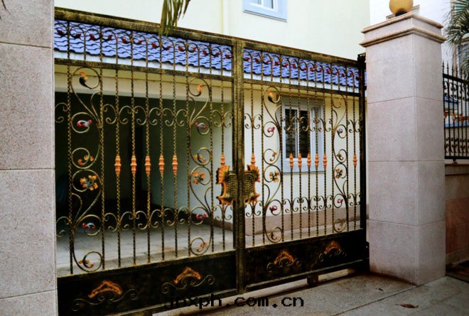 别墅标(biāo)準栅欄
