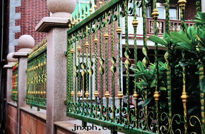 歐式静(jìng)電(diàn)噴塗栅欄