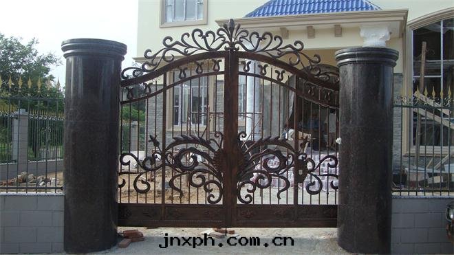 别墅铁(tiě)藝大(dà)門(mén)
