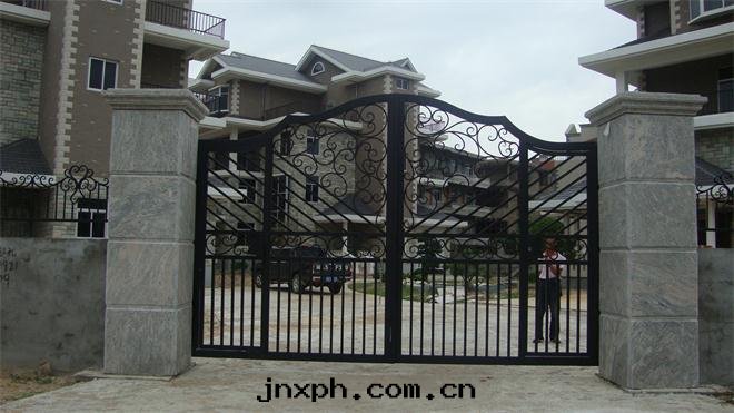 簡約铁(tiě)藝大(dà)門(mén)