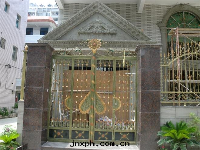 歐式铁(tiě)藝大(dà)門(mén)