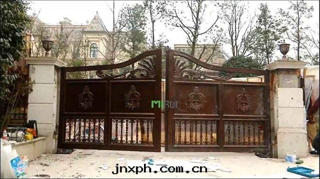 自動(dòng)别墅大(dà)門(mén)