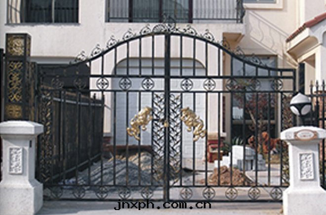 鋁(lǚ)藝大(dà)門(mén)批發(fà)